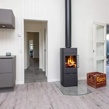 Stylish Lakeview Retreat-by Traum Vakantiehuis Ansager