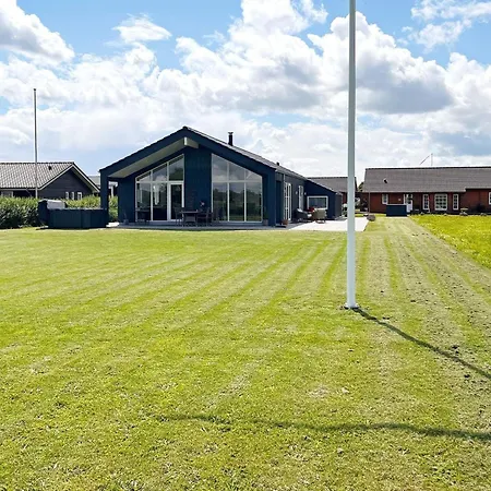 Holiday home 6 Person In